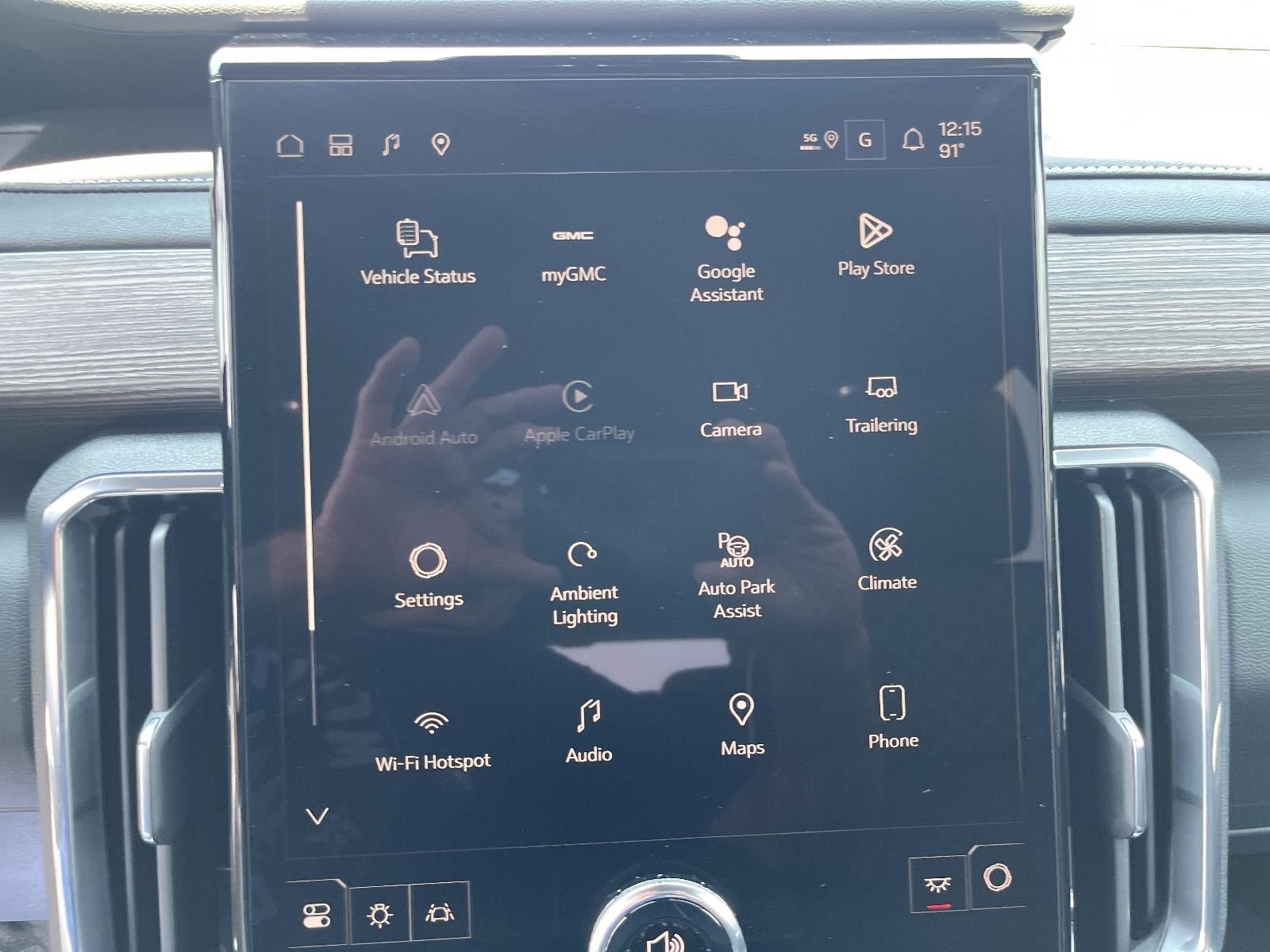 2026 GMC Acadia FWD Denali