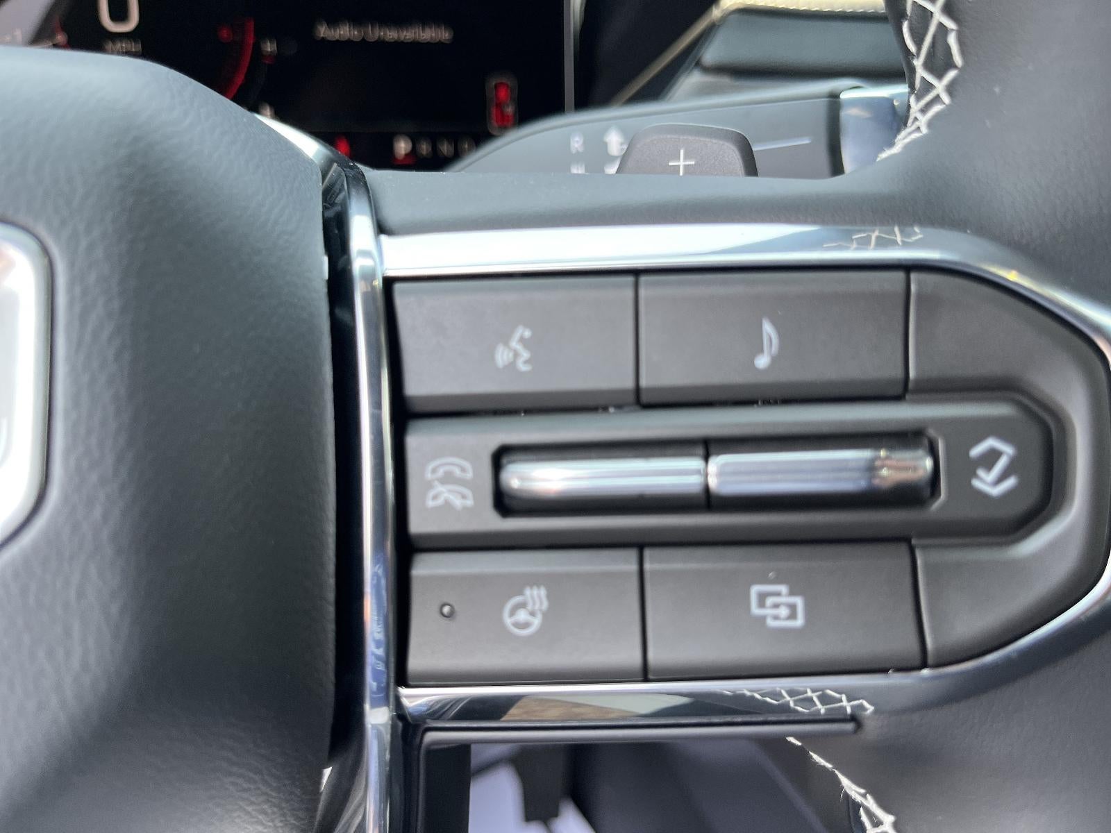 2026 GMC Acadia FWD Denali