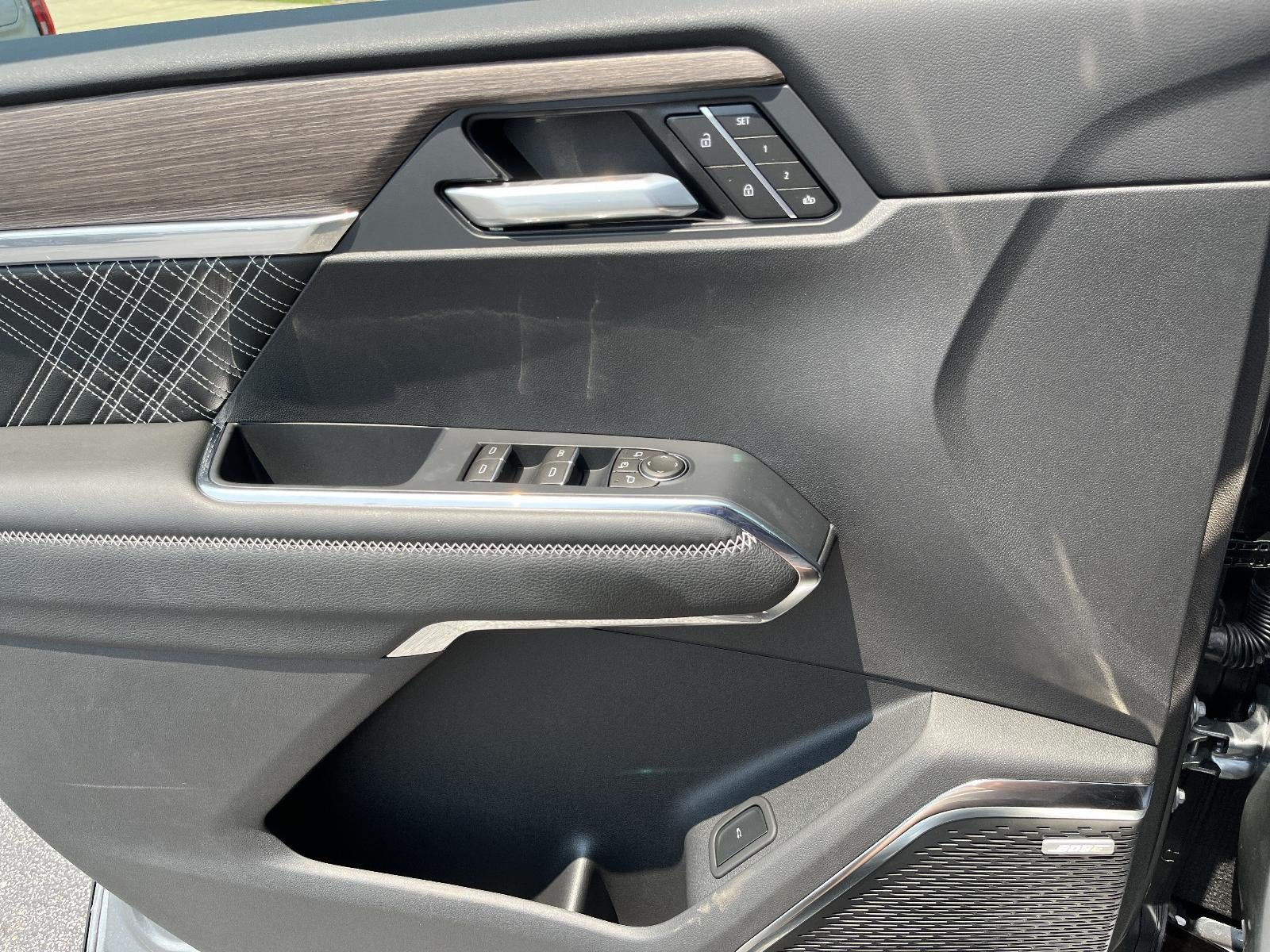 2026 GMC Acadia FWD Denali