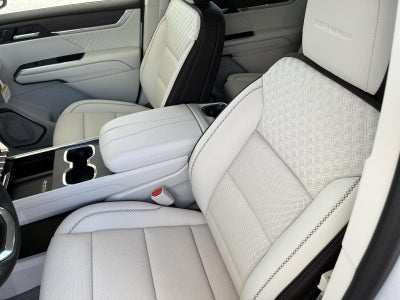 2026 GMC Acadia FWD Denali