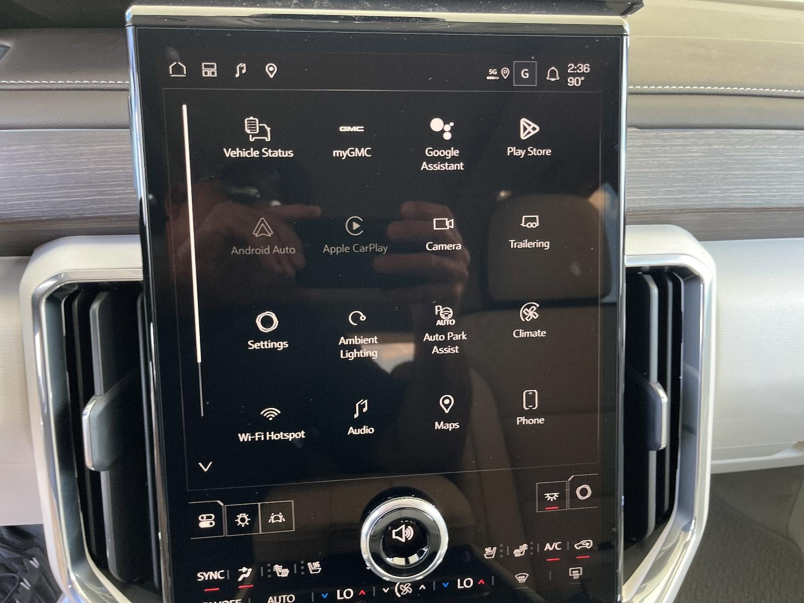 2026 GMC Acadia FWD Denali