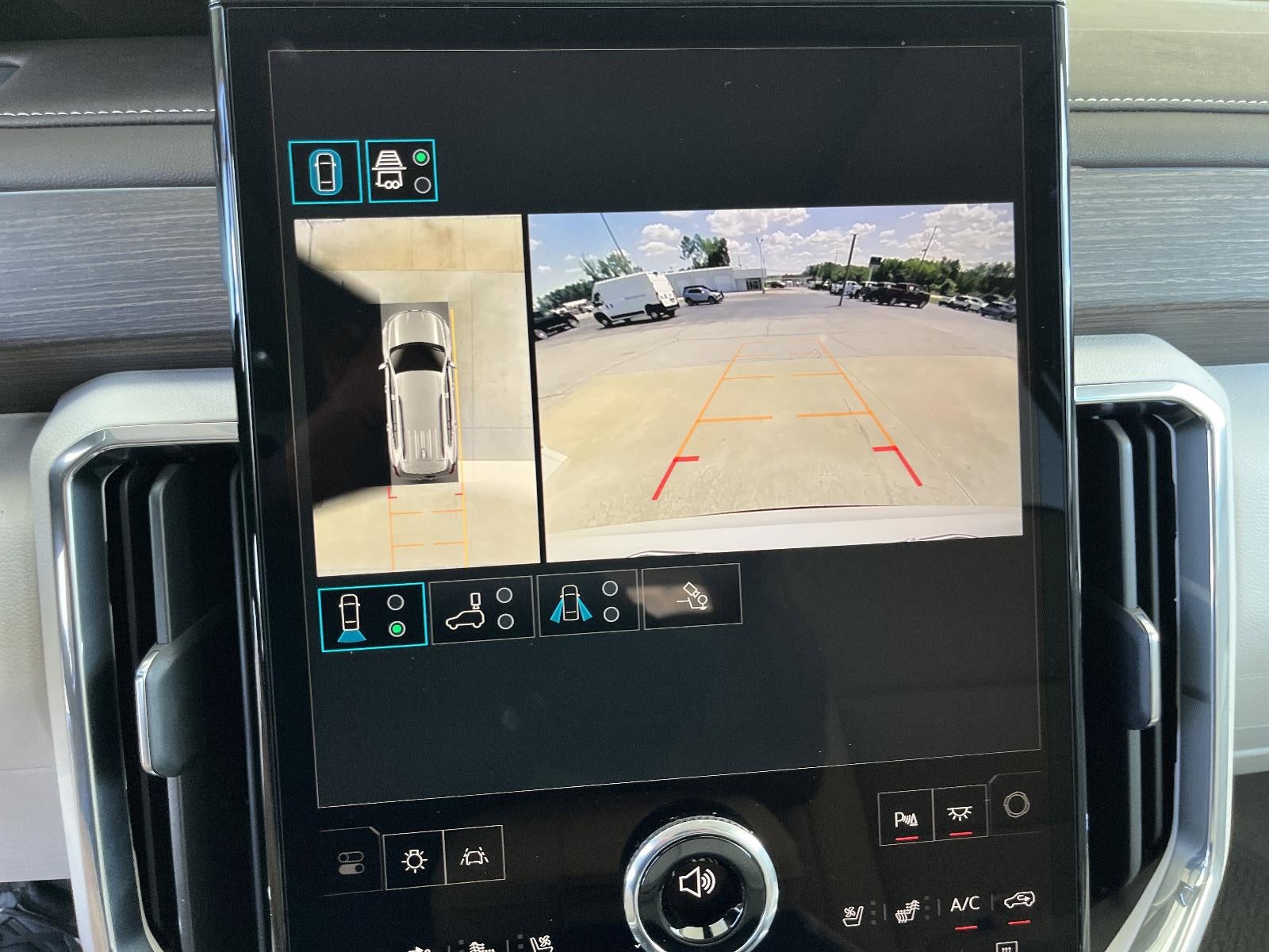 2026 GMC Acadia FWD Denali