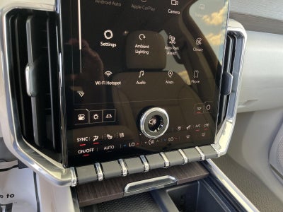 2026 GMC Acadia FWD Denali