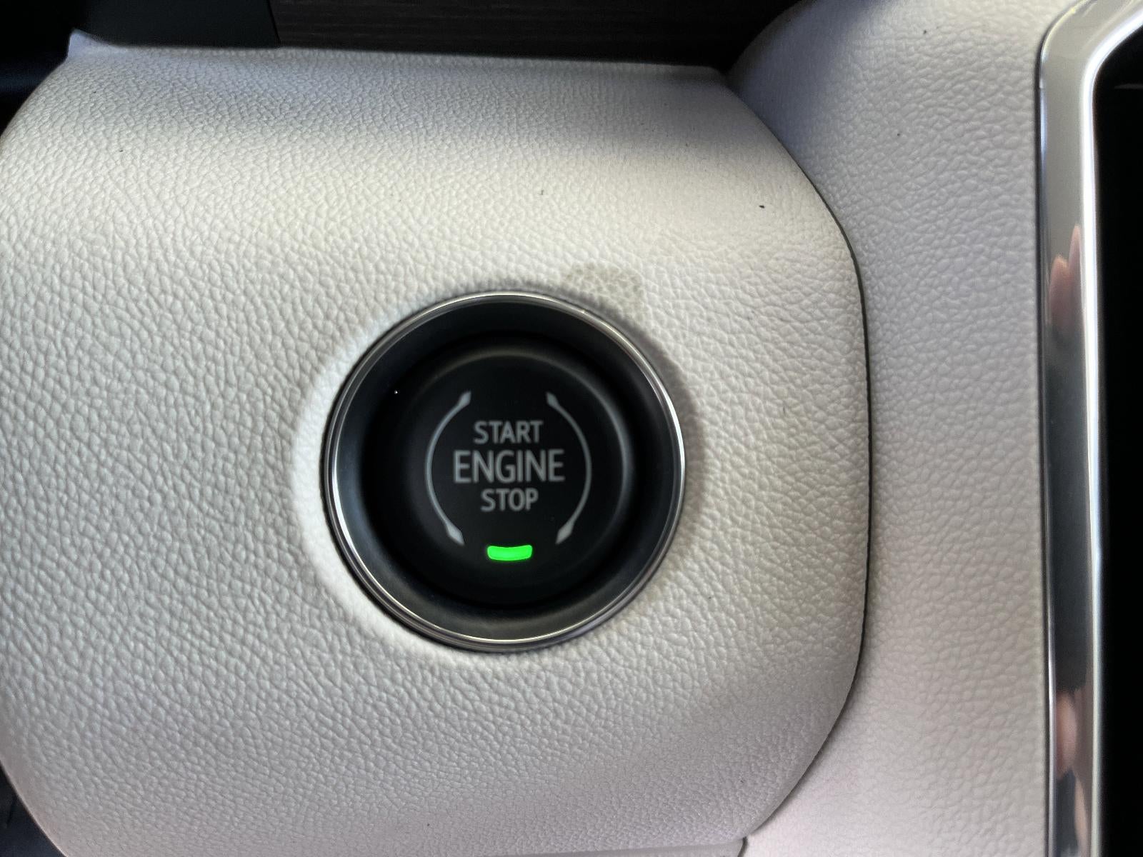 2026 GMC Acadia FWD Denali