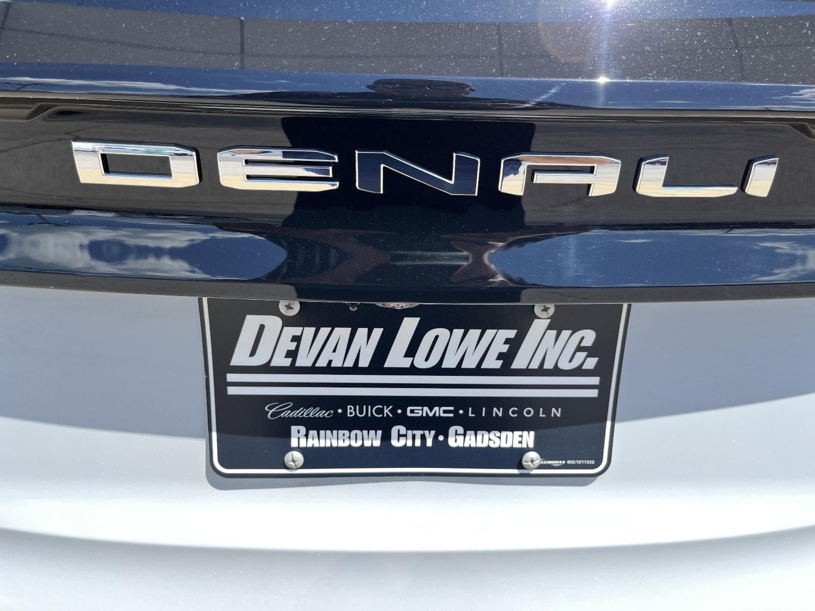 2026 GMC Acadia FWD Denali