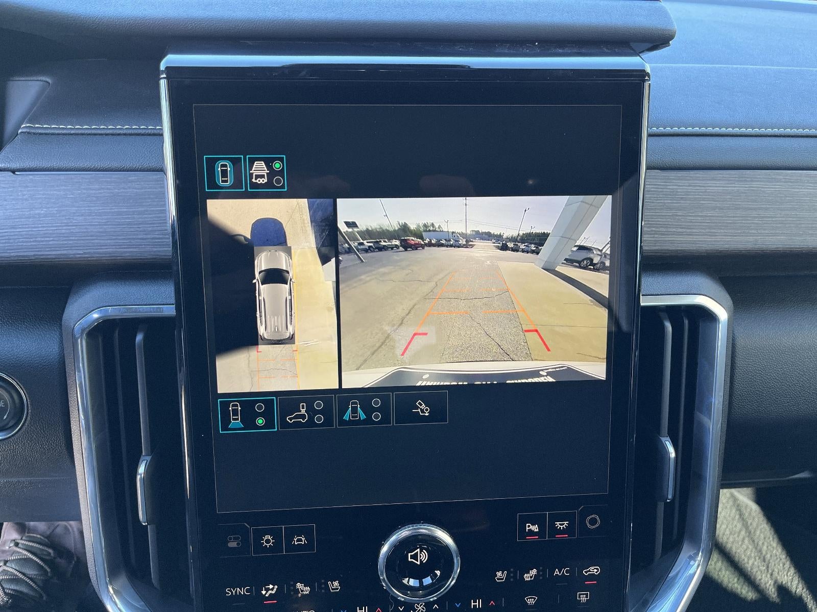 2026 GMC Acadia FWD Denali