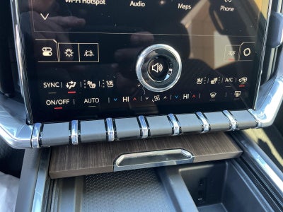 2026 GMC Acadia FWD Denali