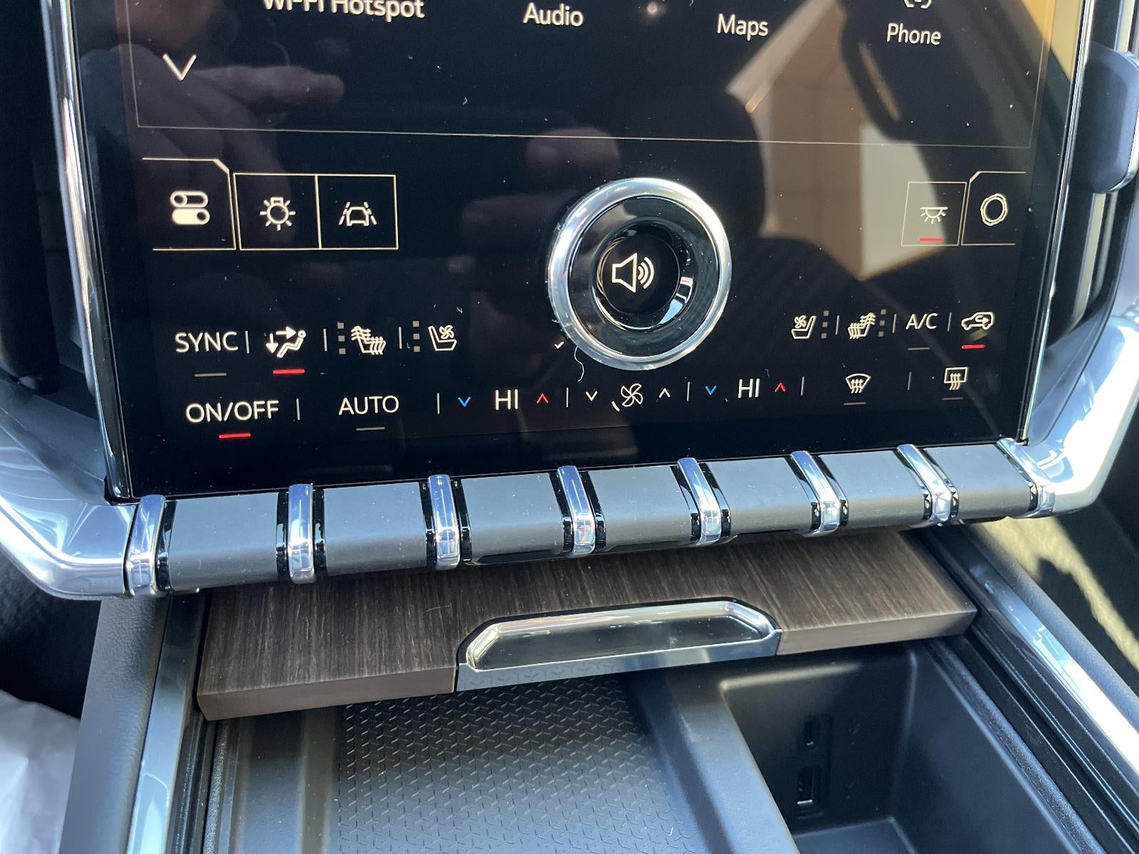 2026 GMC Acadia FWD Denali