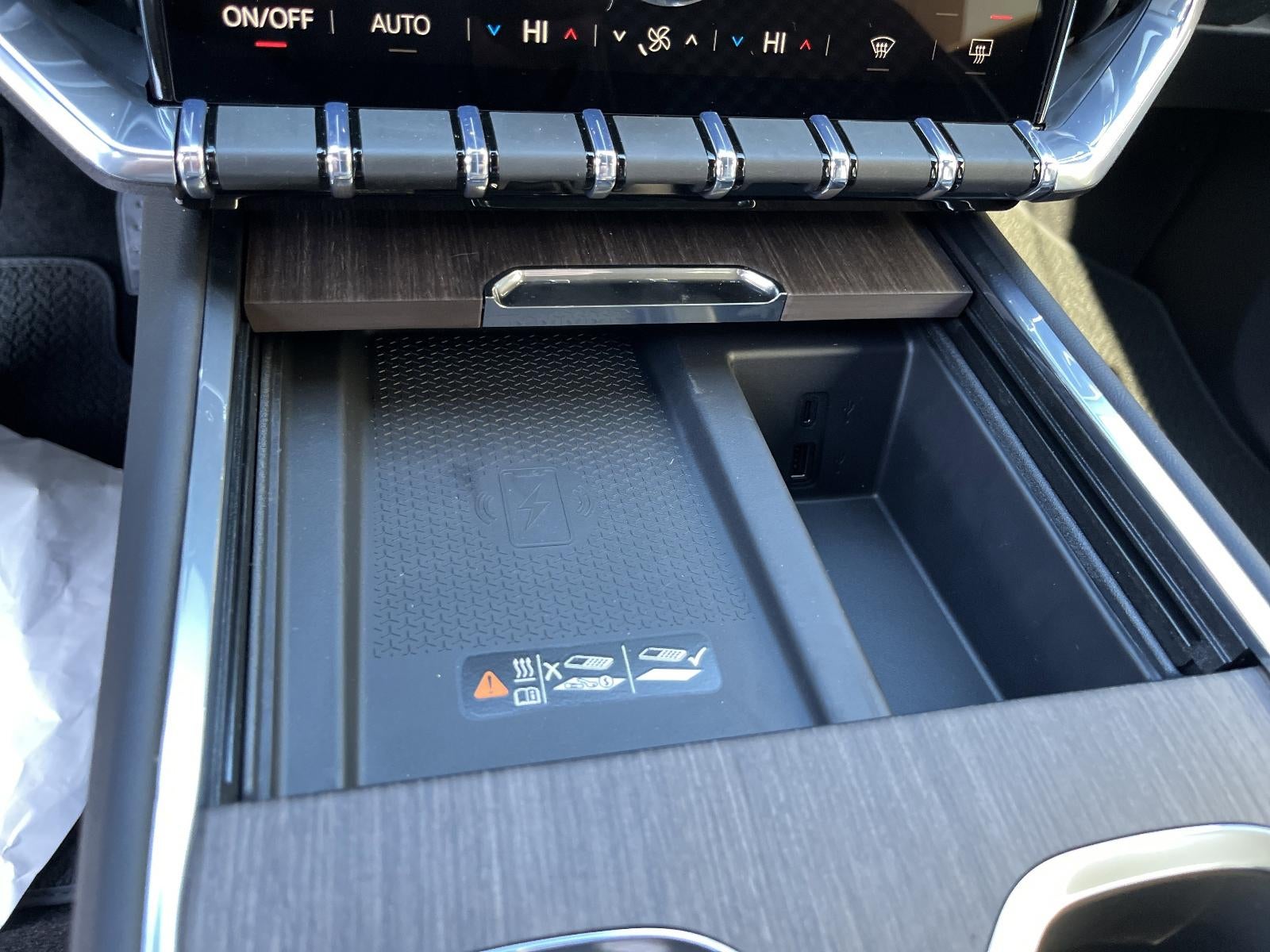 2026 GMC Acadia FWD Denali