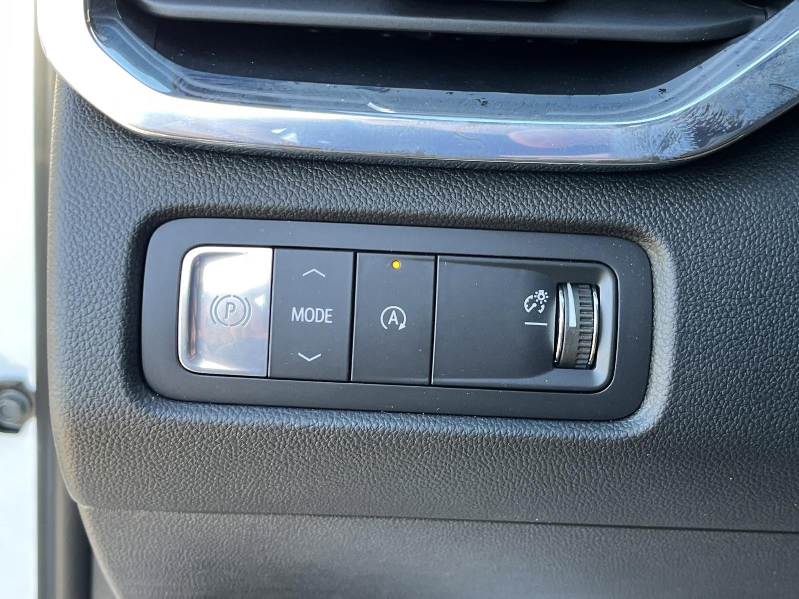 2026 GMC Acadia FWD Denali