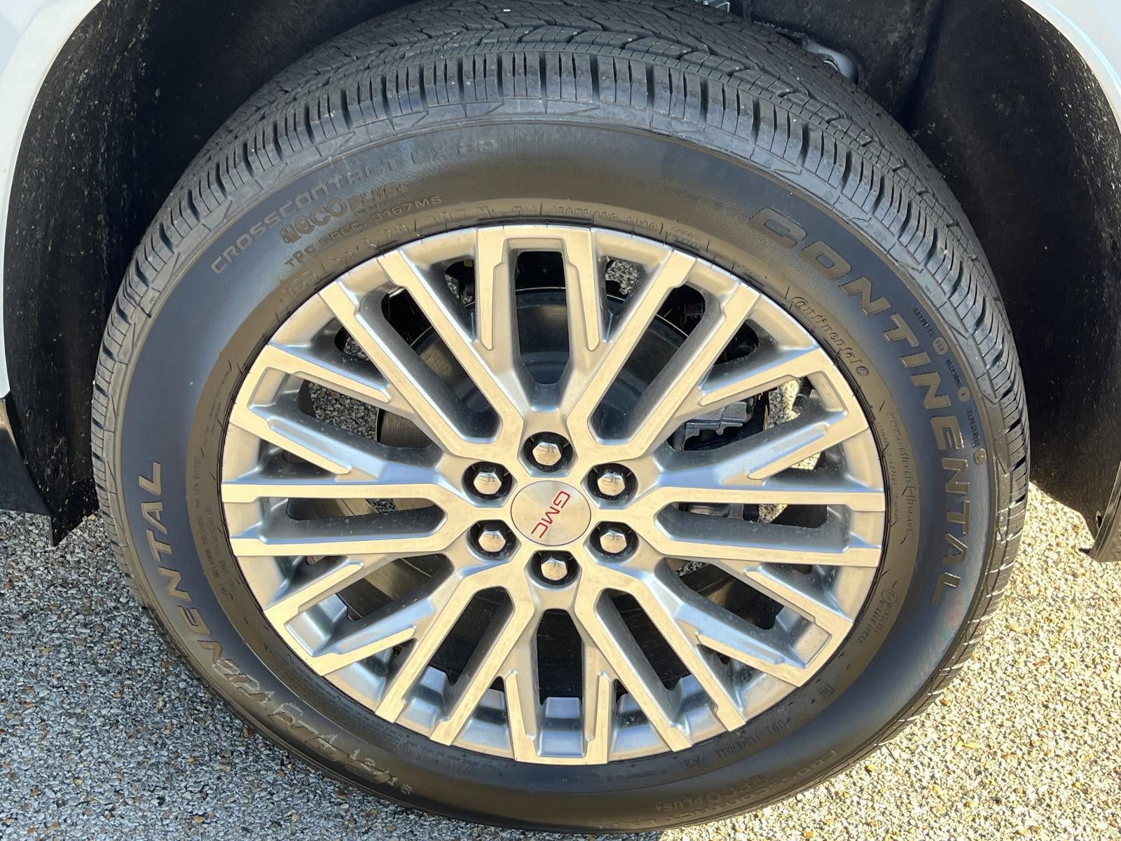 2026 GMC Acadia FWD Denali