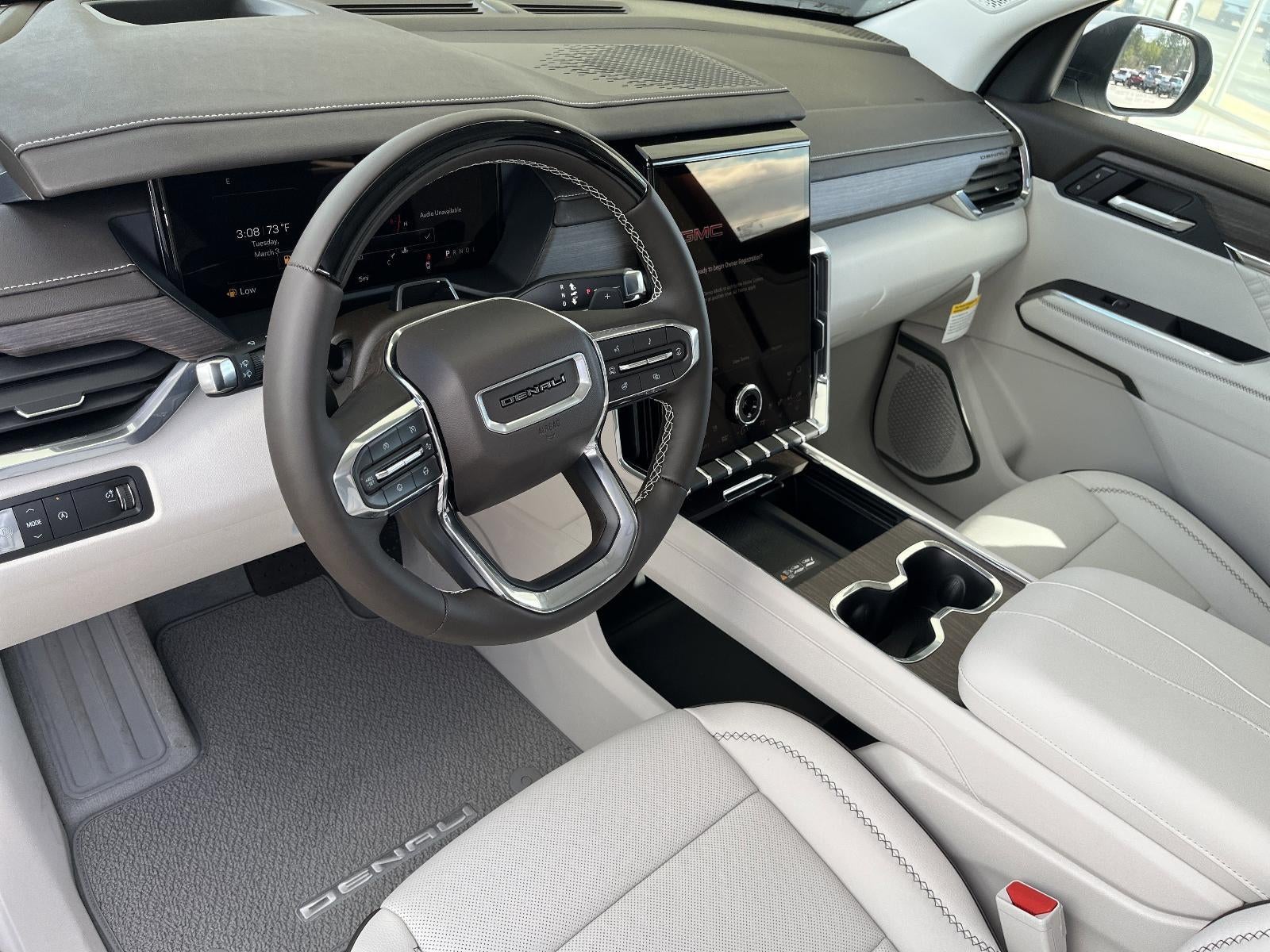 2026 GMC Acadia FWD Denali