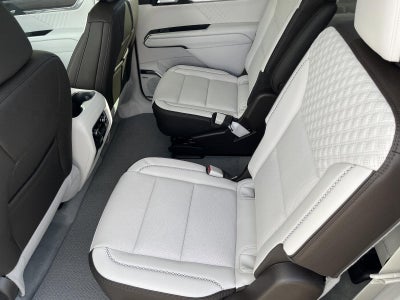 2026 GMC Acadia FWD Denali