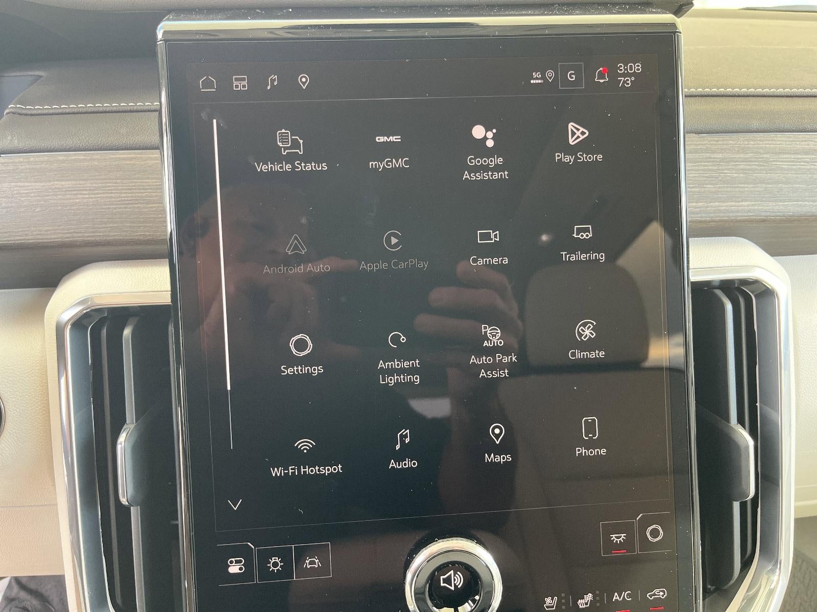 2026 GMC Acadia FWD Denali