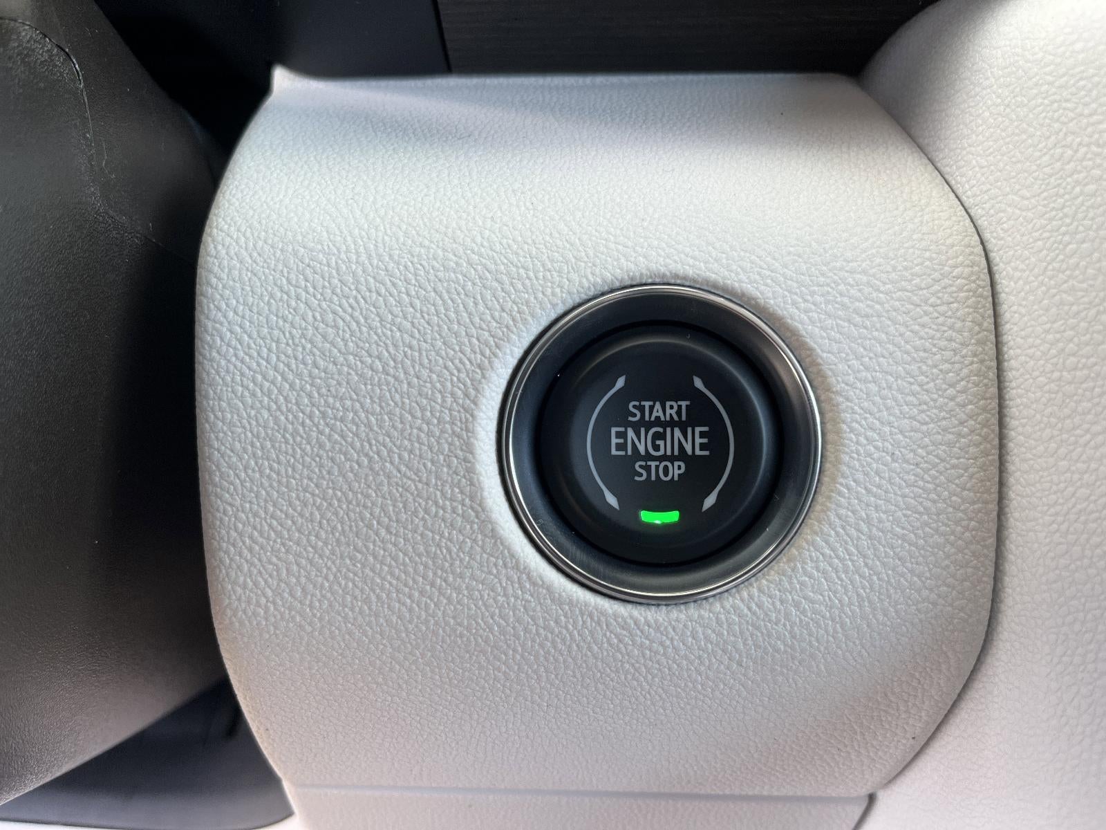 2026 GMC Acadia FWD Denali