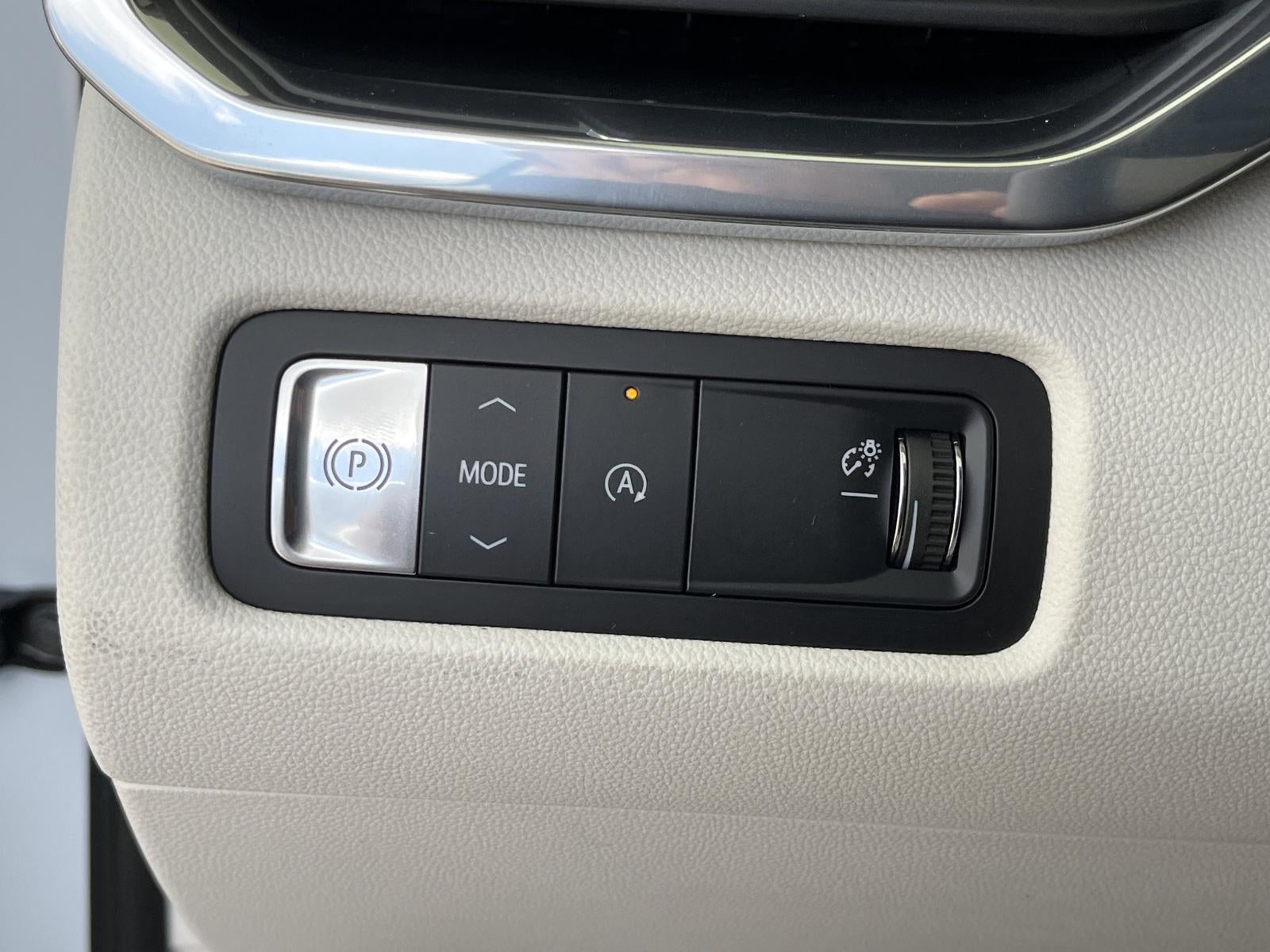 2026 GMC Acadia FWD Denali