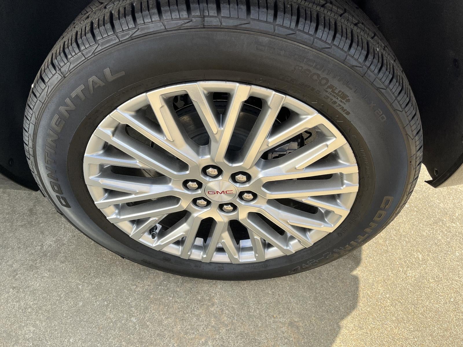 2026 GMC Acadia FWD Denali