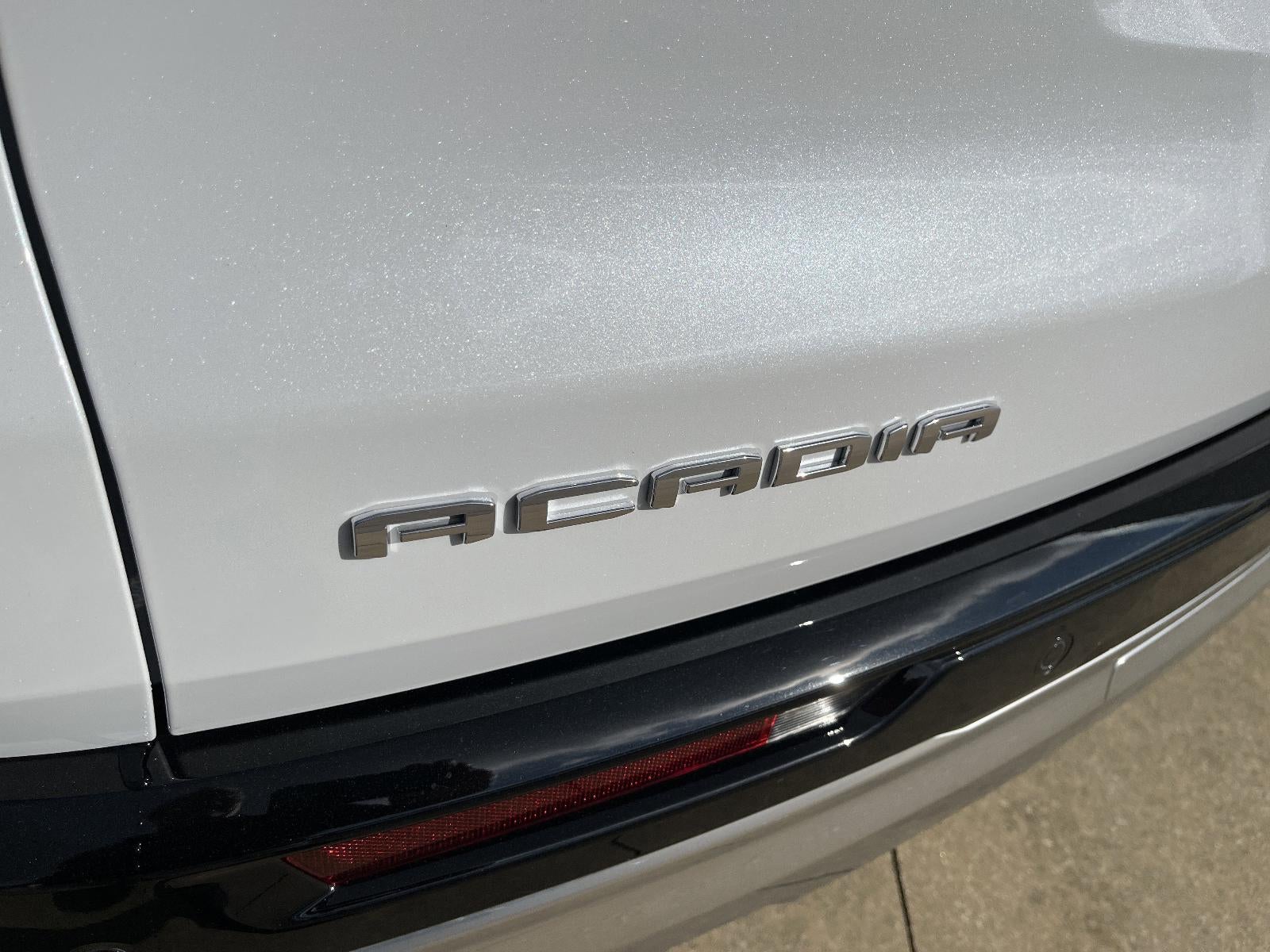 2026 GMC Acadia FWD Denali