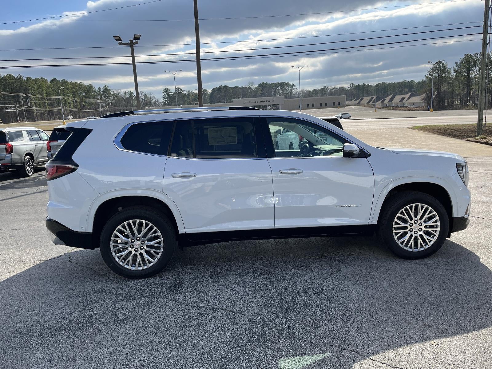 2026 GMC Acadia FWD Denali