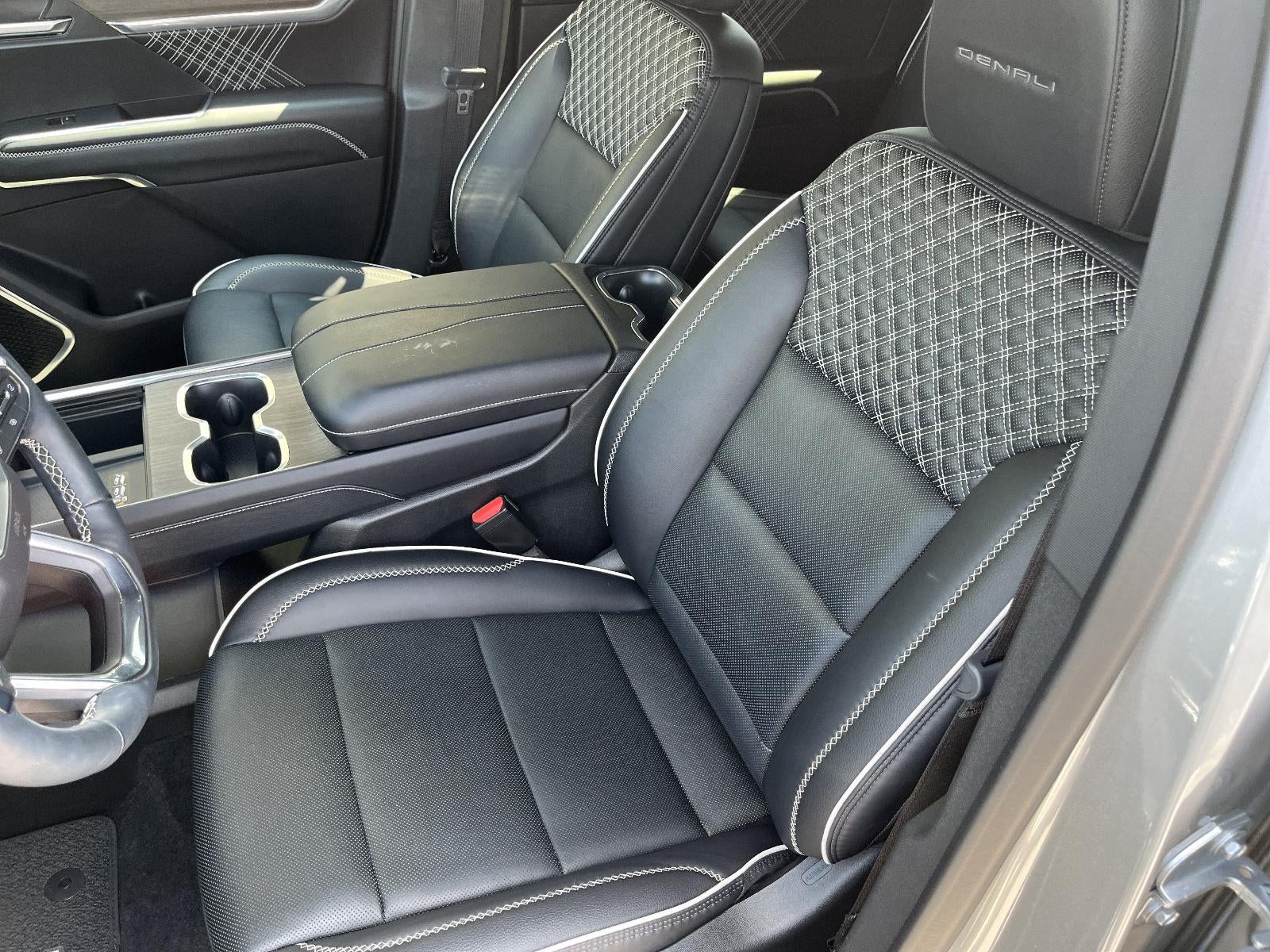 2025 GMC Acadia FWD Denali