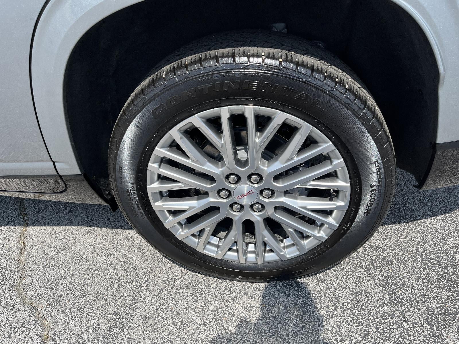 2025 GMC Acadia FWD Denali