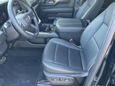 2025 GMC Yukon Elevation