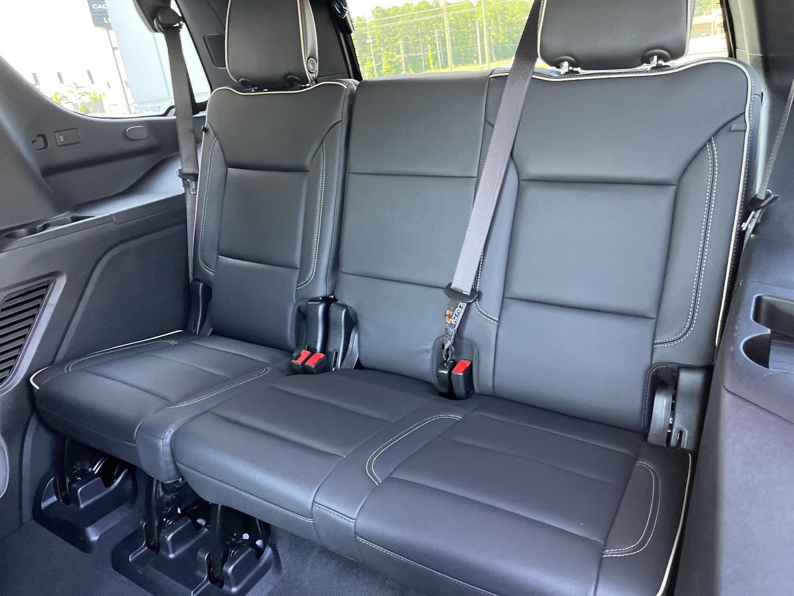 2025 GMC Yukon Elevation
