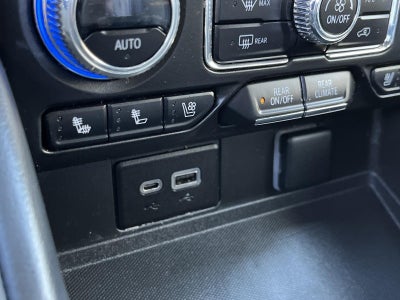 2023 GMC Yukon XL AT4