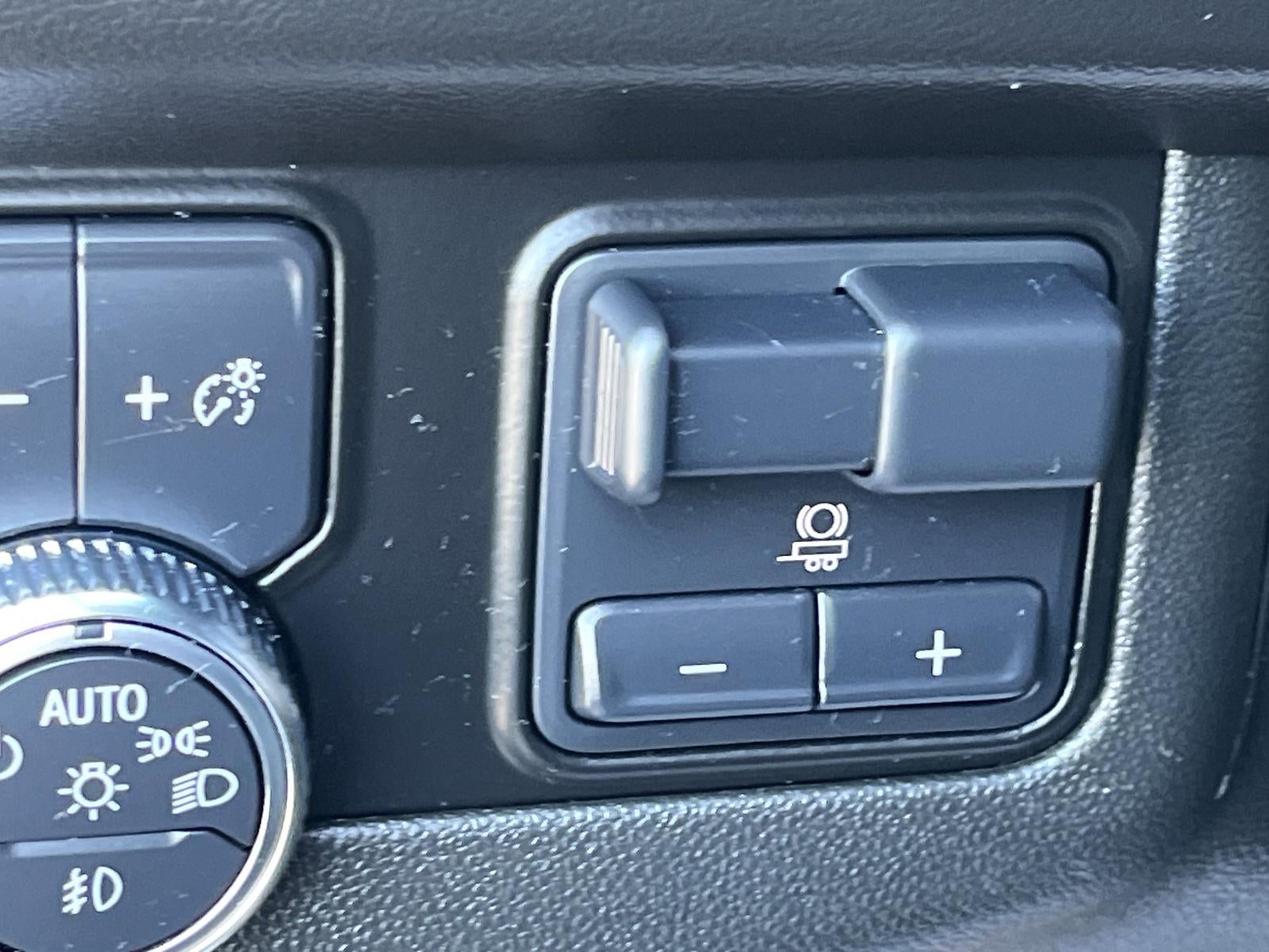 2023 GMC Yukon XL AT4