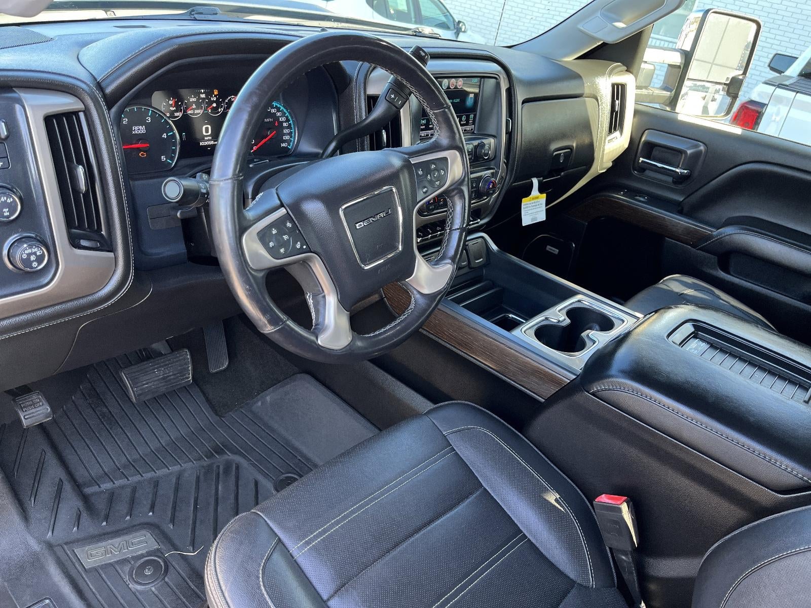 2017 GMC Sierra 2500 HD Denali