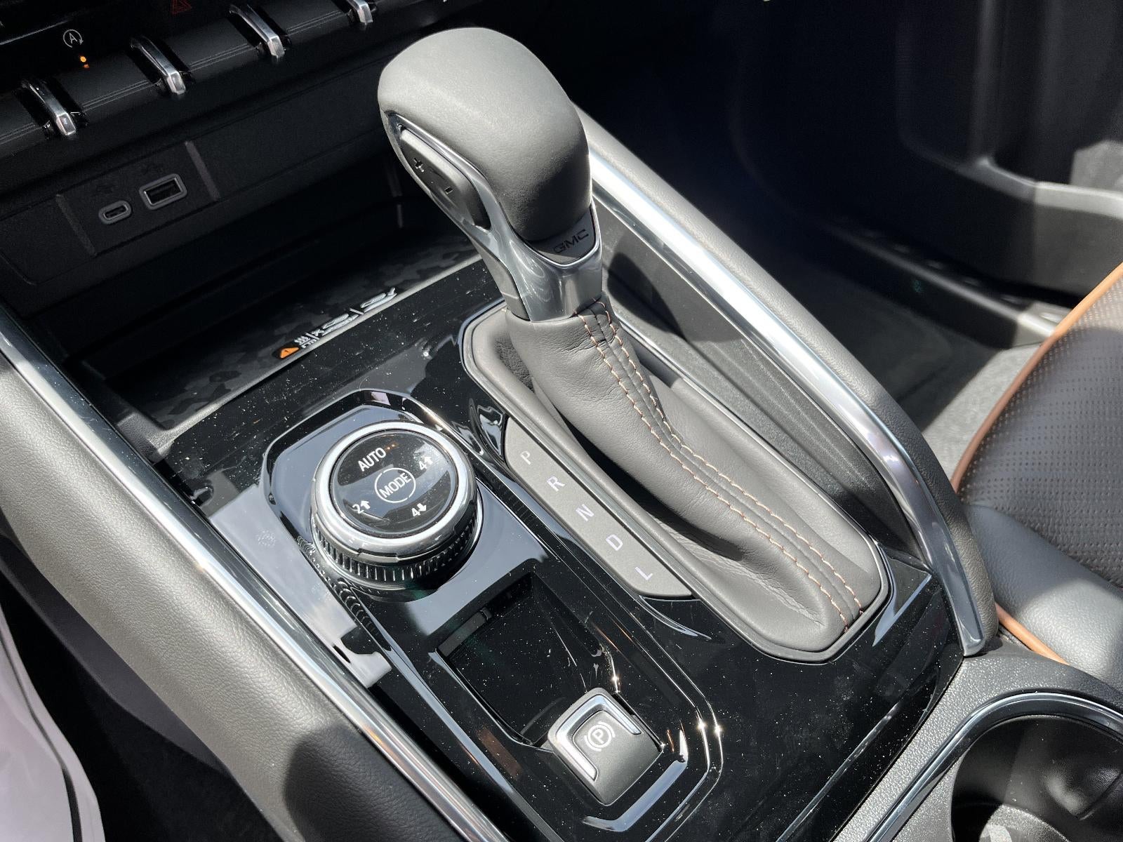 2026 GMC Canyon 4WD AT4