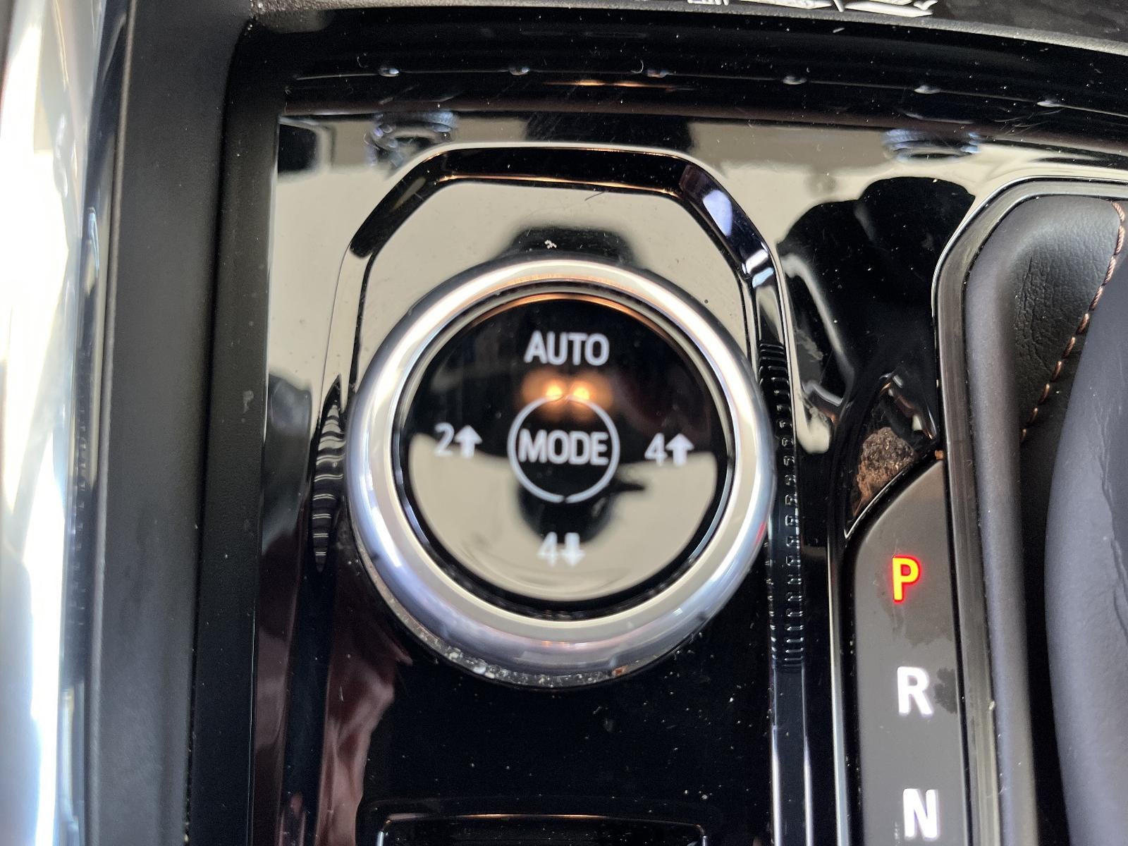 2025 GMC Canyon 4WD AT4