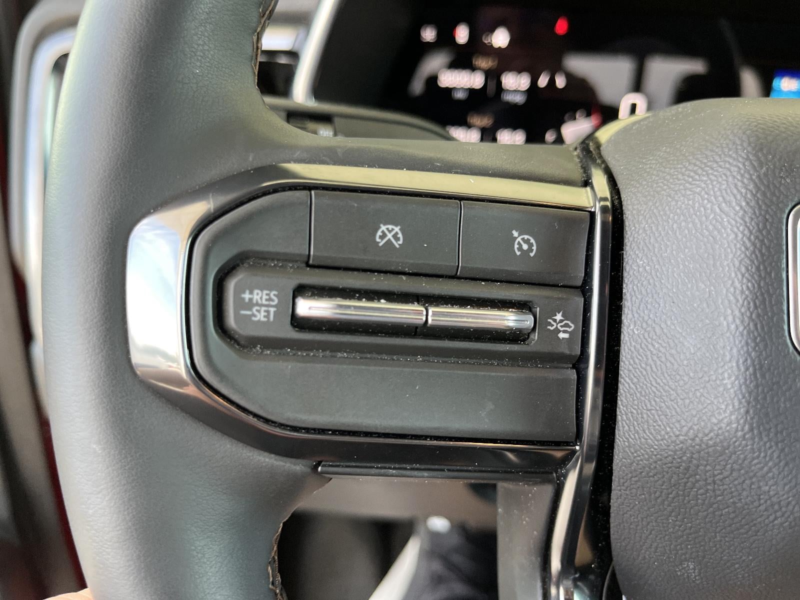 2025 GMC Canyon 4WD AT4