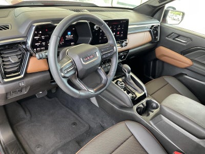 2025 GMC Canyon 4WD AT4
