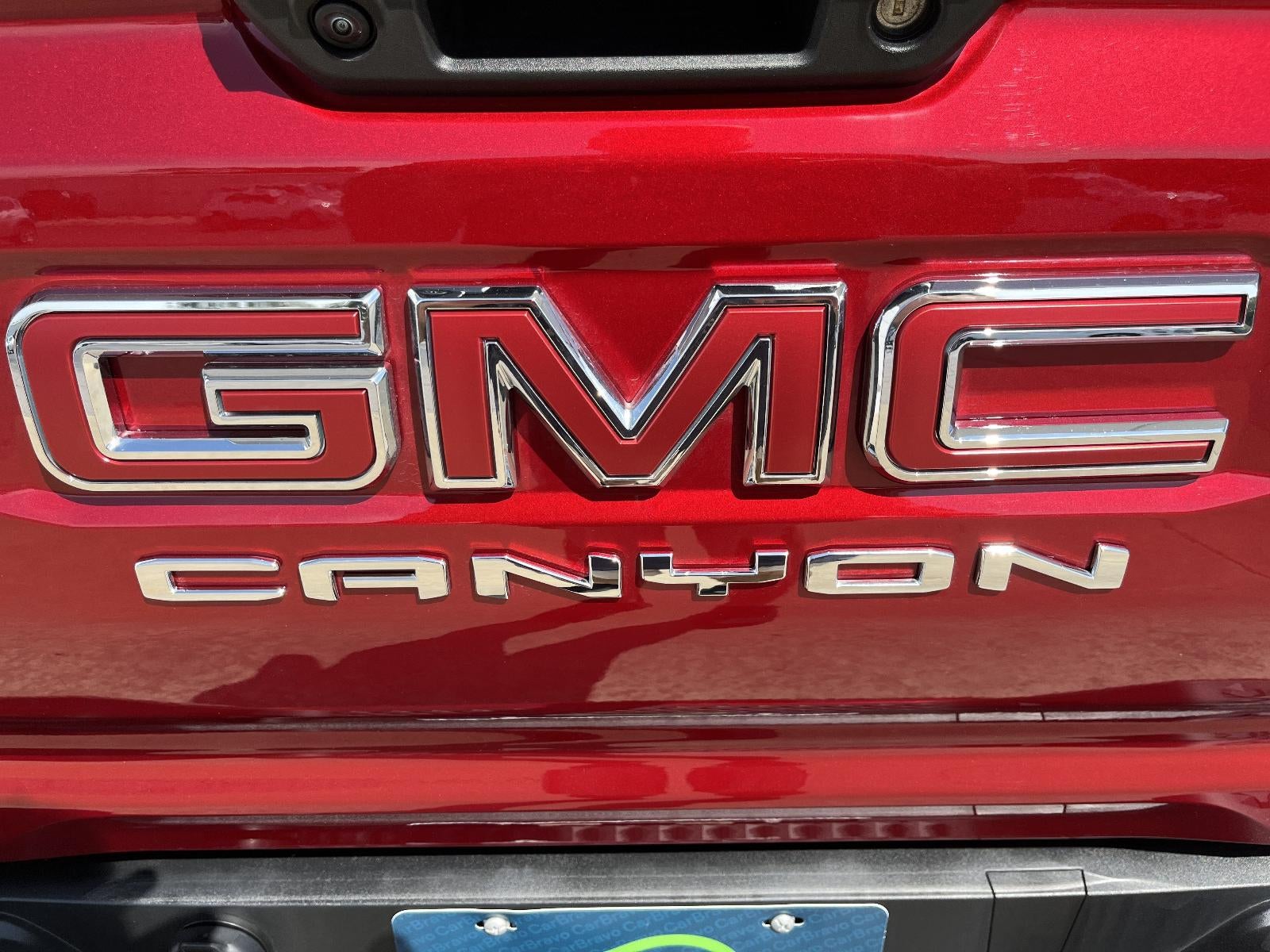 2025 GMC Canyon 4WD AT4