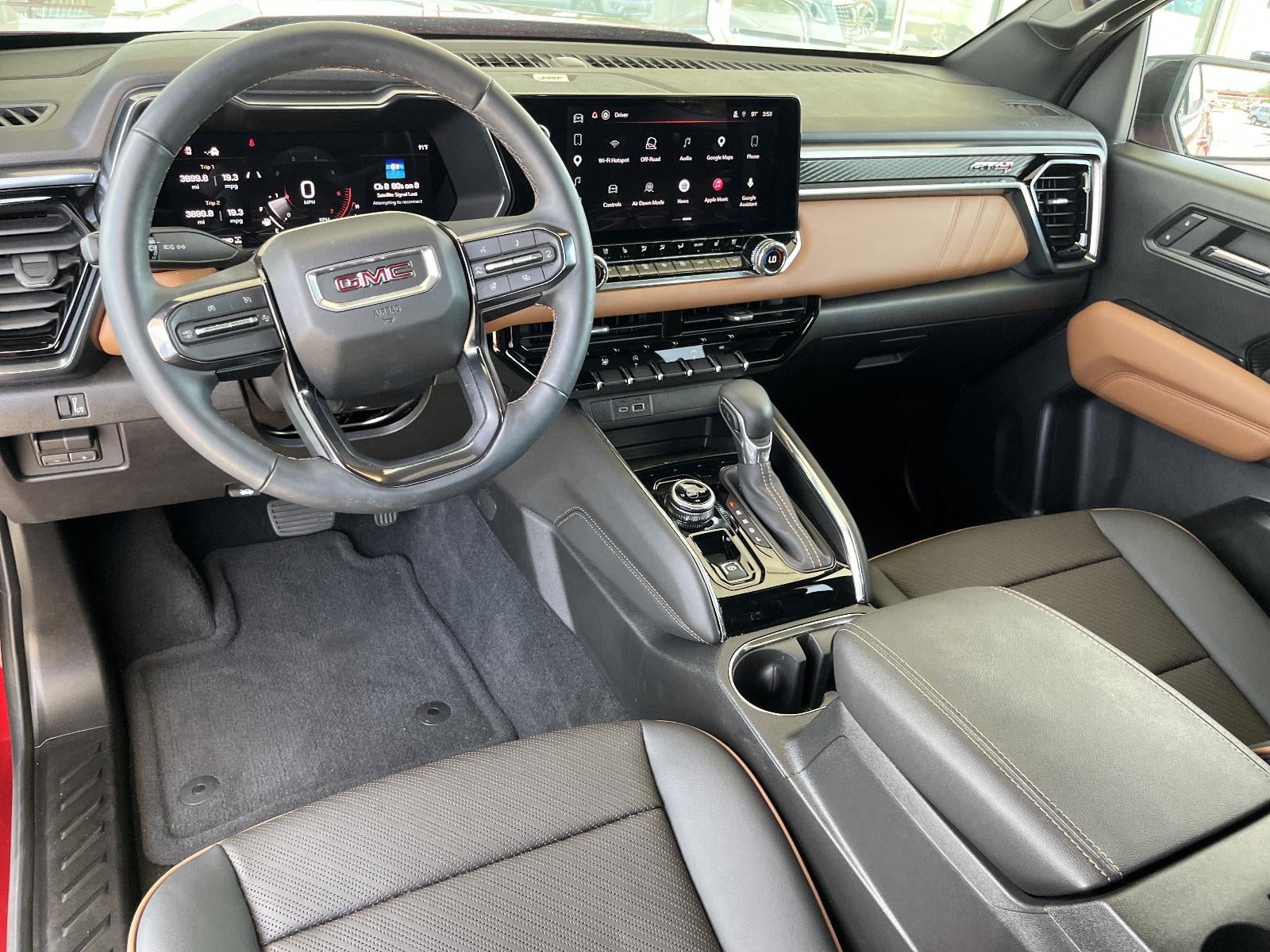 2025 GMC Canyon 4WD AT4