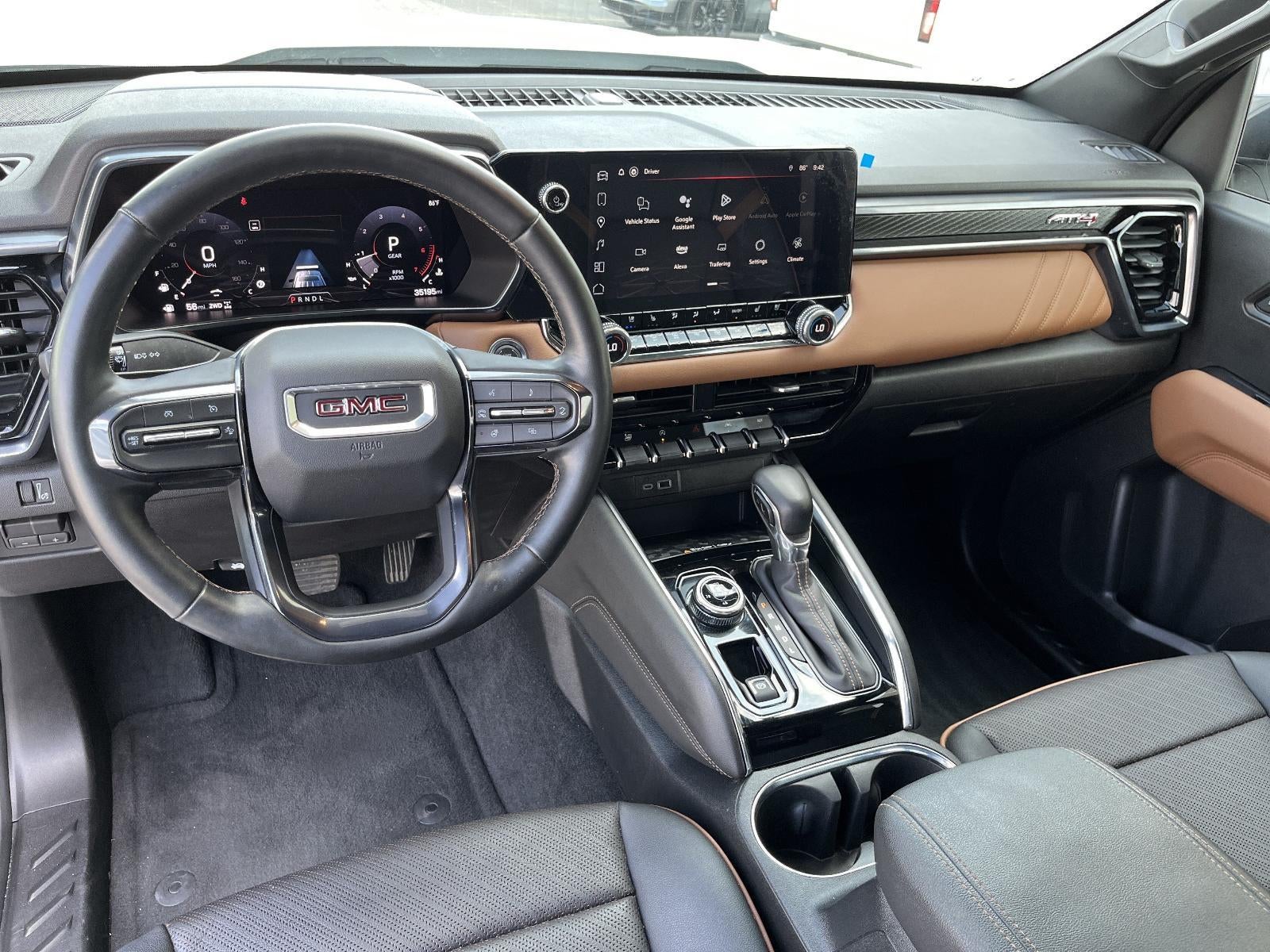 2024 GMC Canyon 4WD AT4