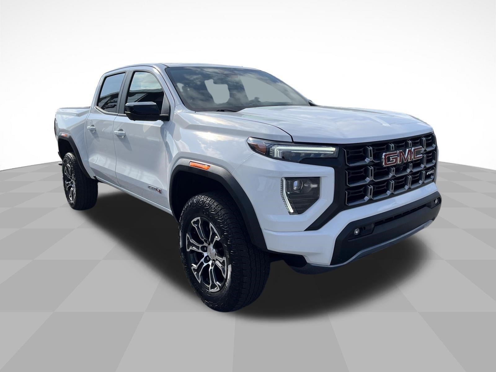 2024 GMC Canyon 4WD AT4
