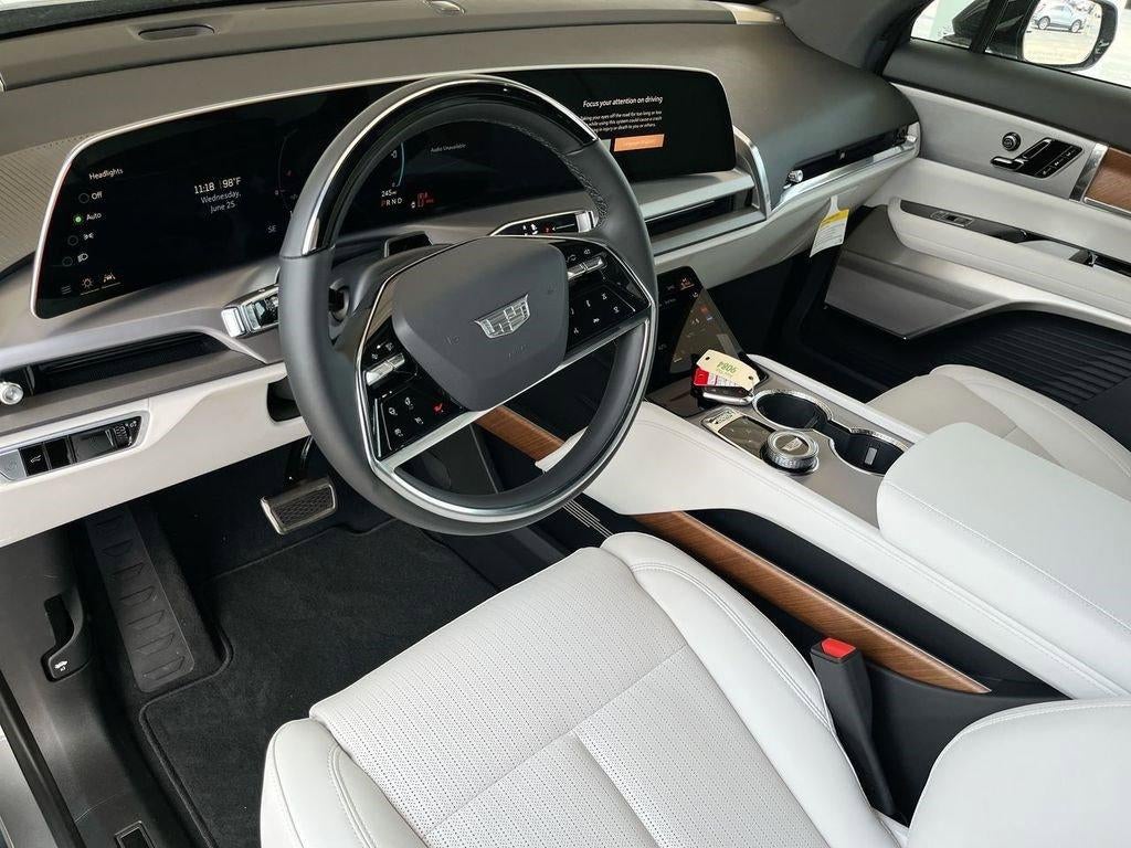 2026 Cadillac VISTIQ Luxury