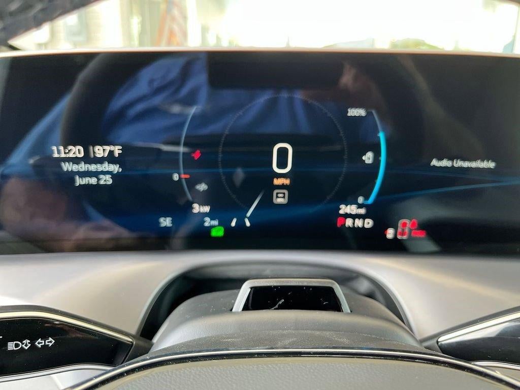 2026 Cadillac VISTIQ Luxury