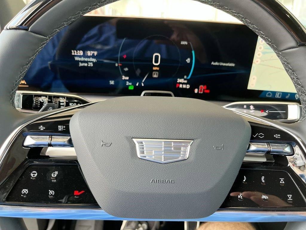 2026 Cadillac VISTIQ Luxury