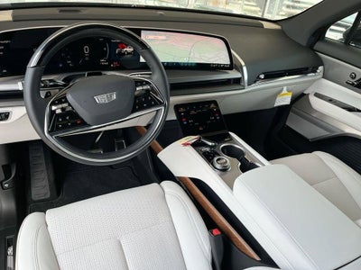 2026 Cadillac VISTIQ Luxury