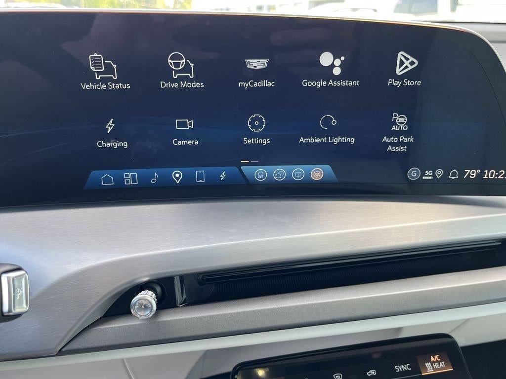 2026 Cadillac VISTIQ Sport