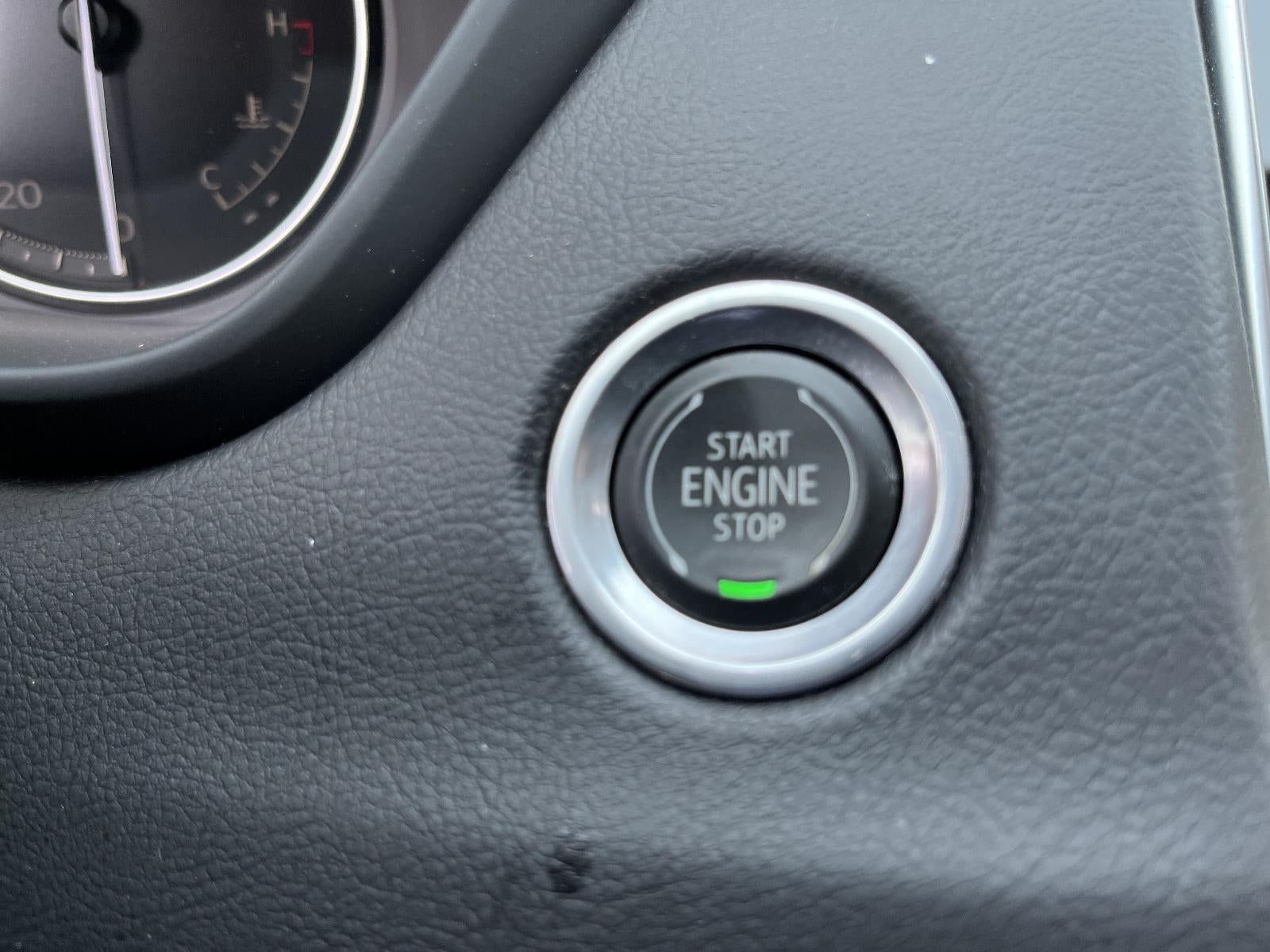 2021 Cadillac XT4 FWD Premium Luxury