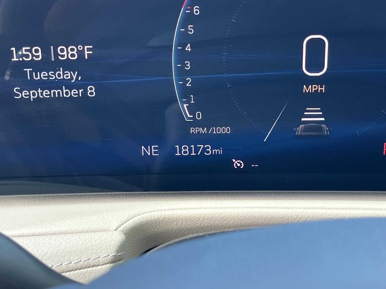 2024 Cadillac XT4 FWD Premium Luxury