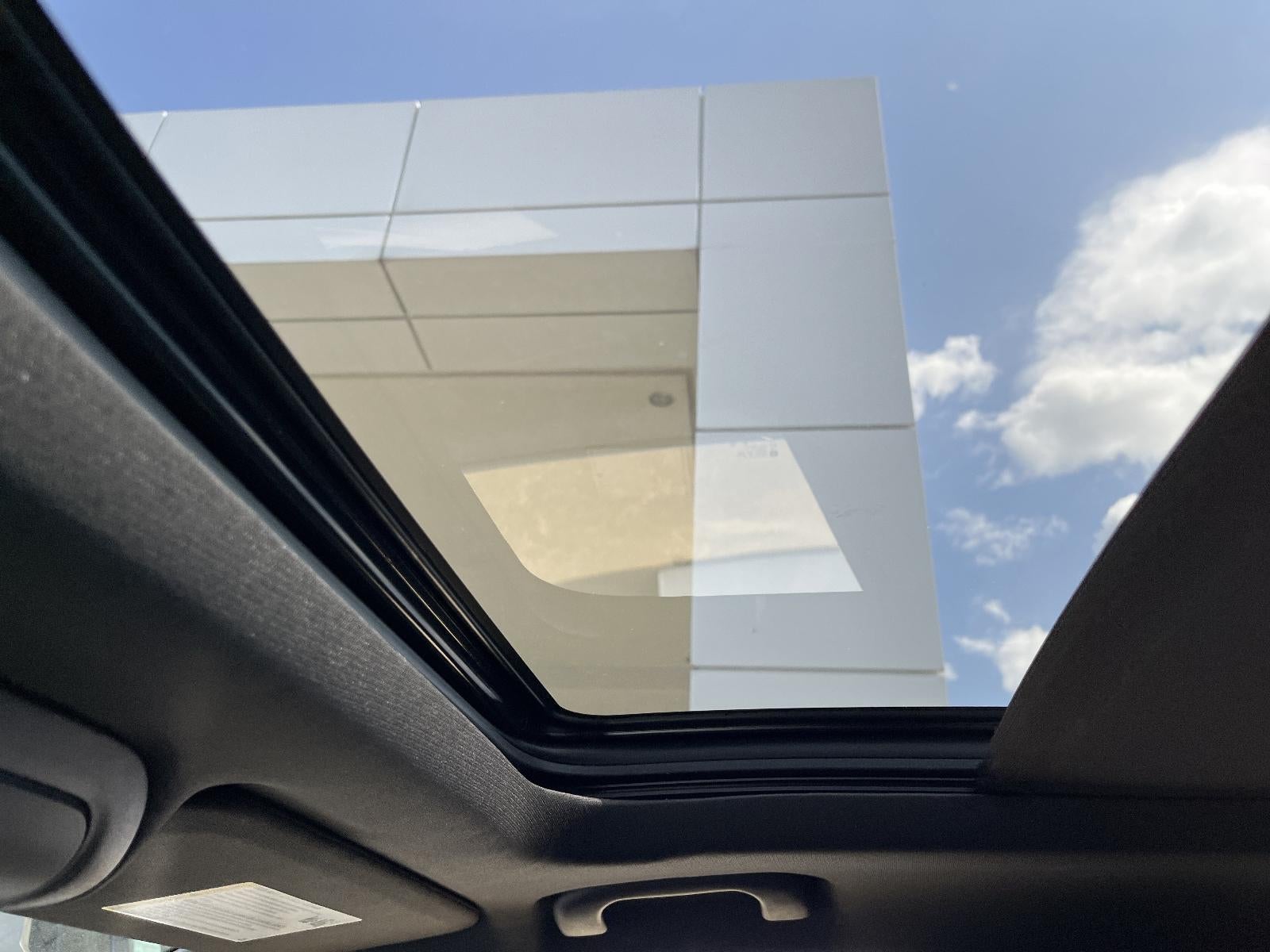 2024 Cadillac XT4 FWD Premium Luxury