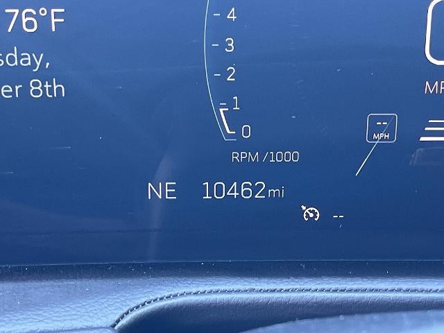 2024 Cadillac XT4 FWD Premium Luxury