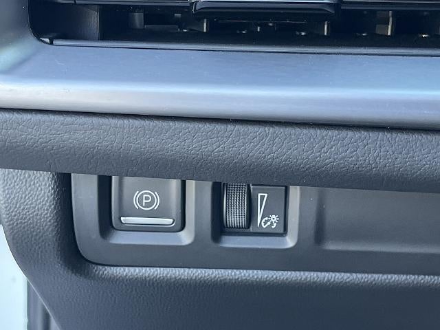 2024 Cadillac XT4 FWD Premium Luxury