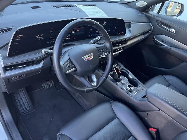 2024 Cadillac XT4 FWD Premium Luxury