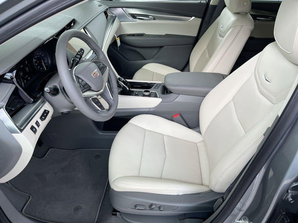 2025 Cadillac XT5 FWD Premium Luxury